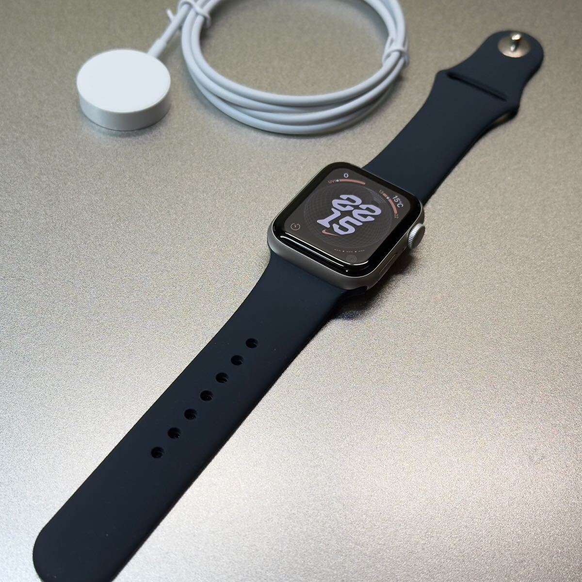 即決 美品 初めまして方にもおすすめ Apple Watch SE2 40mm 第二 即決 美品 初めまして方にもおすすめ Apple Watch SE2 40mm 第二