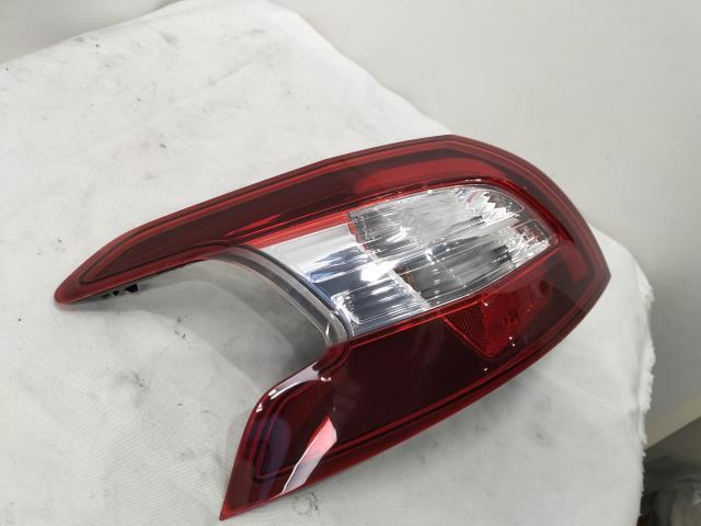プジョー 308 ABA-T9HN02 左テールランプ GTライン　右H EEGD 9677817680