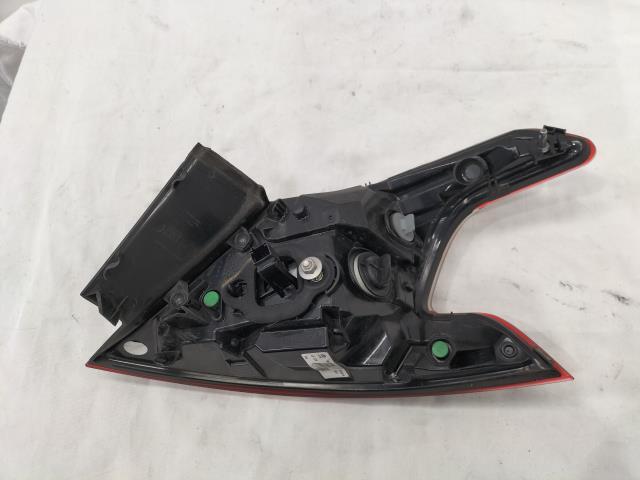 プジョー 308 ABA-T9HN02 左テールランプ GTライン　右H EEGD 9677817680