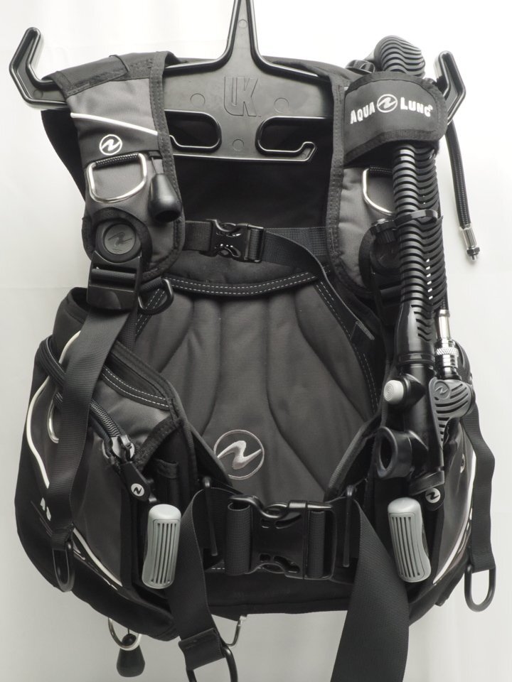 AQUALUNG アクアラング Axiom アクシオム BCジャケット サイズ:XS ランク:AA 専用中圧メッシュホース付 [3F-62192]