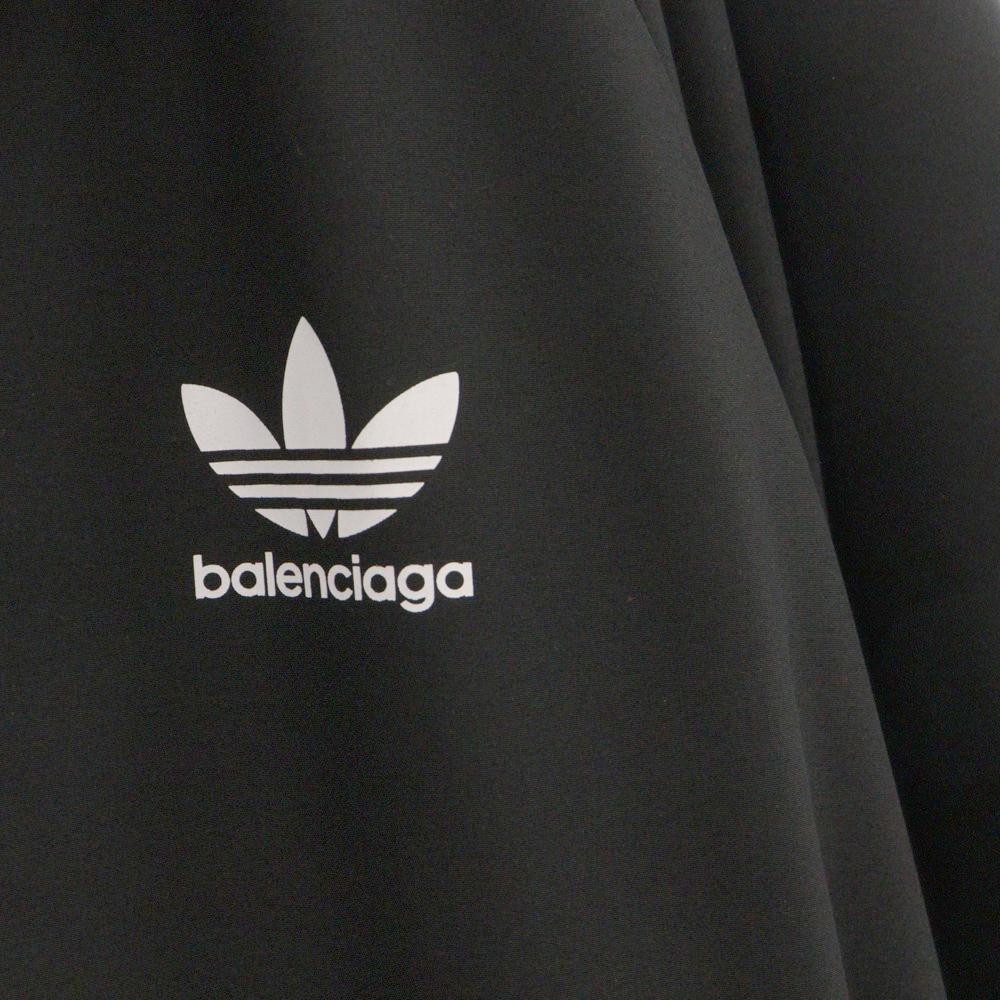 BALENCIAGA バレンシアガ 23SS ×adidas logo print over size BALENCIAGA バレンシアガ 23SS ×adidas logo print over size