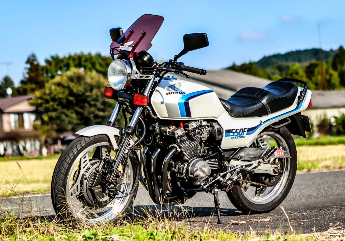 国内物 動画あり CBX550F インテグラ 枠内 検長実働 希少当時物 国内物 動画あり CBX550F インテグラ 枠内 検長実働 希少当時物