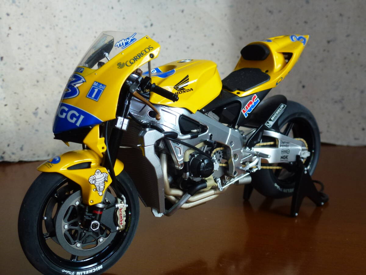 1/12 BIKE6 ヤマハ YZF750'87チーム・ラッキーストライク 1/12 BIKE6 ヤマハ YZF750'87チーム・ラッキーストライク