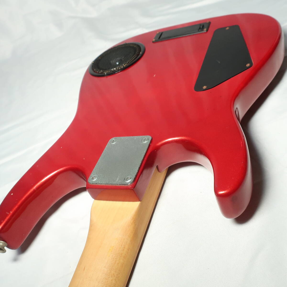 SYNSONICS アンプ内蔵　エレキギター 2990円で購入したアンプ内蔵エレキギター(synsonics) | 蜂坊主の