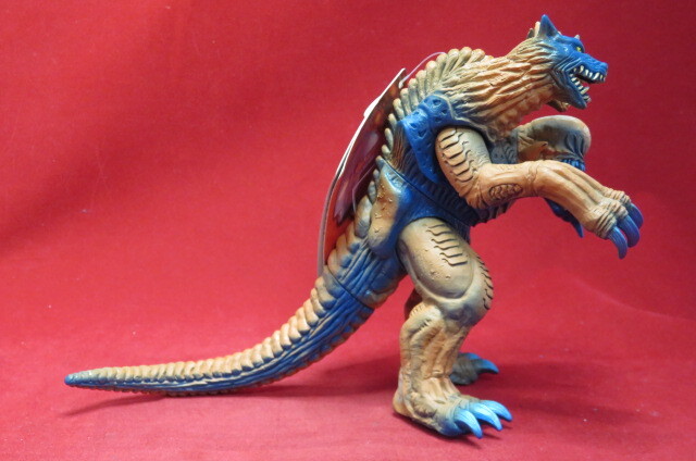 ガルベロス ウルトラ怪獣シリーズ ソフビ 2004年製 ネクサス