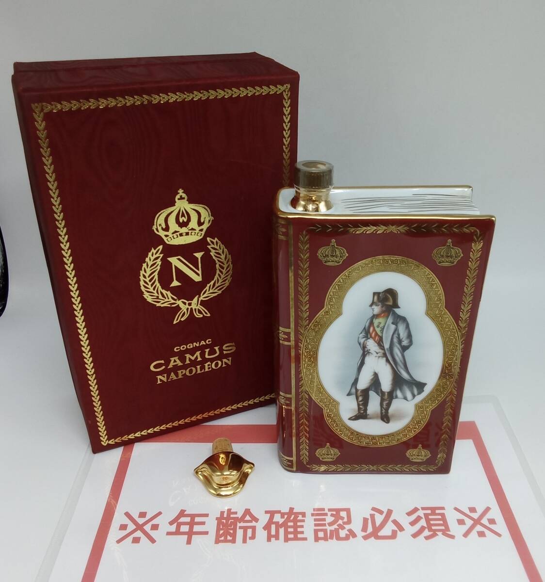 D24★【未開栓】CAMUS NAPOLEON COGNAC BOOK カミュ ナポレオン ブック コニャック 赤 陶器ボトル 約1155g 替え栓・箱付き 洋酒 古酒