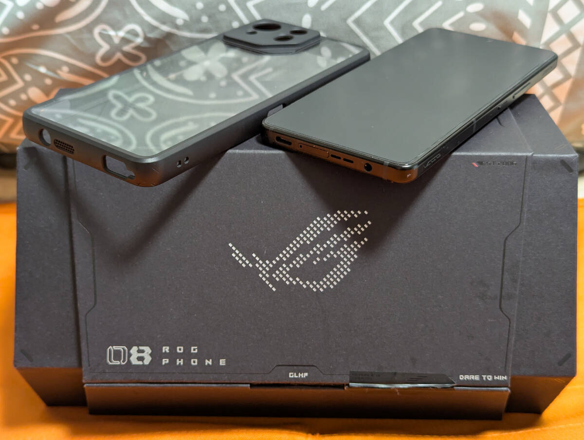 【訳あり・おまけ付き】ASUS ROG Phone8 Pro 16GB/512GB 国内版SIMフリー おサイフケータイ使用可