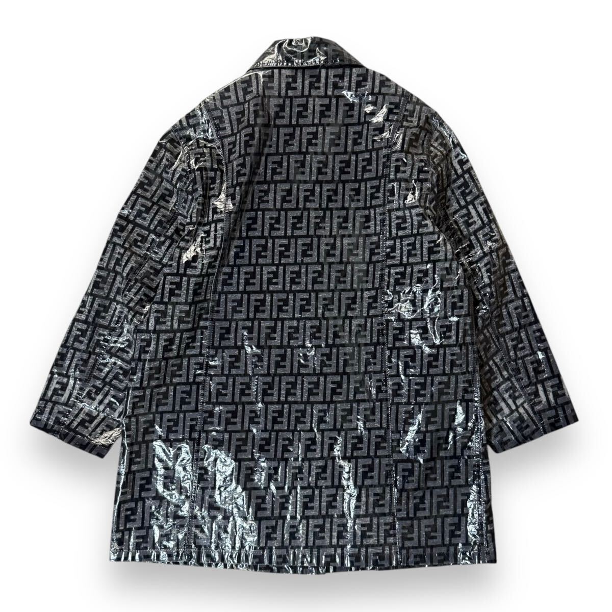 美品】FENDI フェンディ ズッカ柄 レインコート ビニールコート 美品】FENDI フェンディ ズッカ柄 レインコート ビニールコート