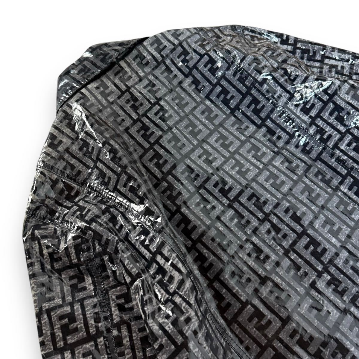 美品】FENDI フェンディ ズッカ柄 レインコート ビニールコート 美品】FENDI フェンディ ズッカ柄 レインコート ビニールコート