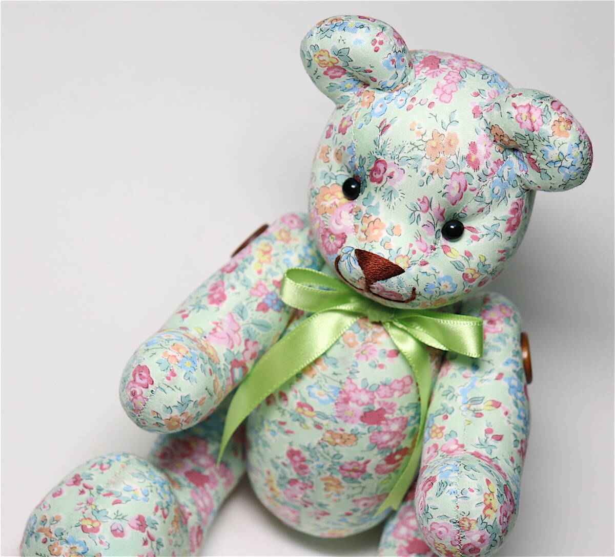 【ハンドメイド】リバティ テイタム(縮小柄) グリーン 黄緑 テータム タナローン テディベア 手作り くま クマ ぬいぐるみ 新品未使用