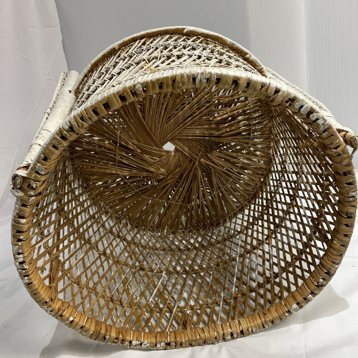 ウィッカーチェア 籐チェア ラタン ビンテージ チェア アジアン 軽量 アンティーク雑貨 オフホワイト 引取り可【道楽札幌】_画像5