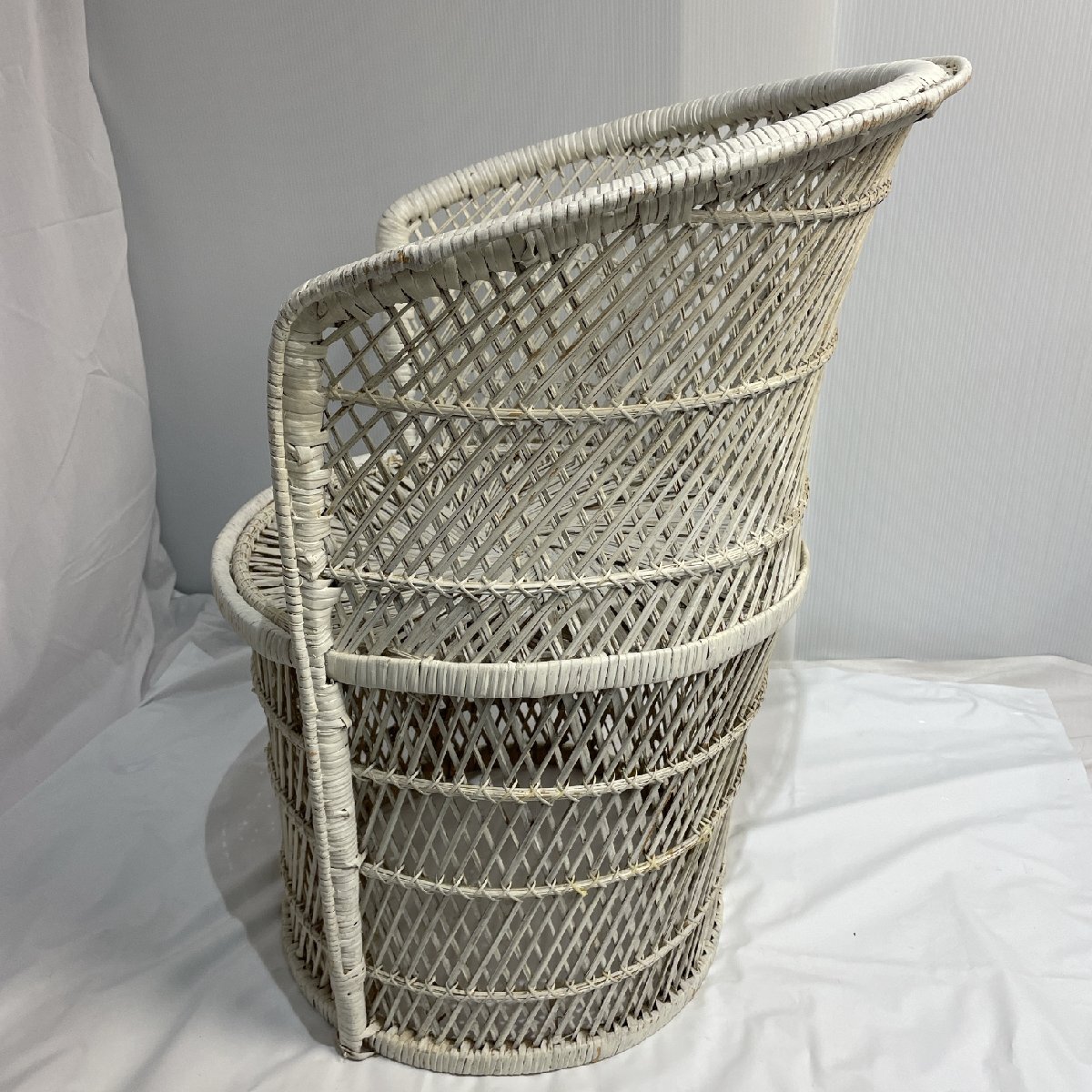 ウィッカーチェア 籐チェア ラタン ビンテージ チェア アジアン 軽量 アンティーク雑貨 オフホワイト 引取り可【道楽札幌】_画像3