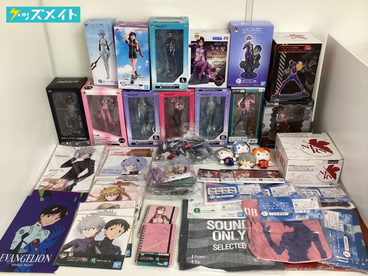 16 【同梱不可/現状】 エヴァンゲリオン グッズ まとめ売り フィギュア タオル 色紙 缶バッジ アクスタ 他 ｜# 52 74