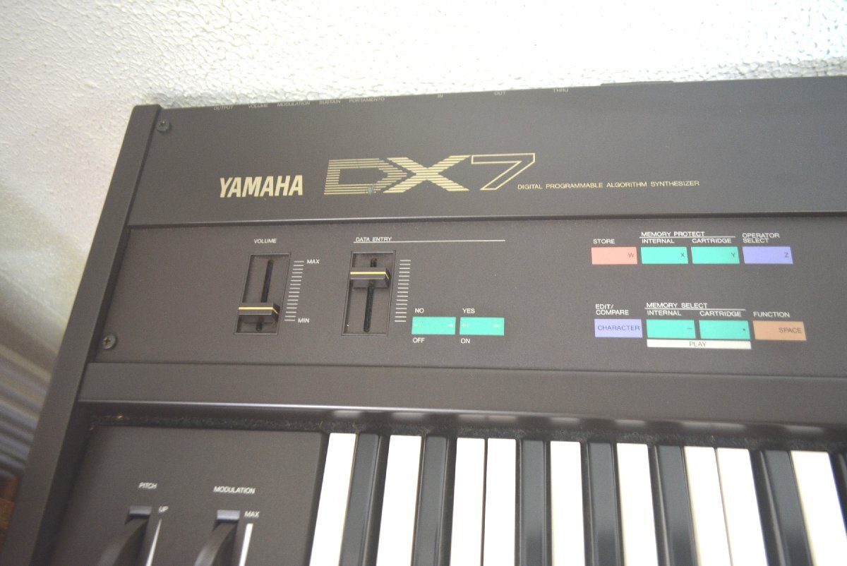 YAMAHA デジタルシンセサイザー DX7★音出しを確認済 ◇◇YAMAHA シンセサイザー DX7 音出し確認済◇◇