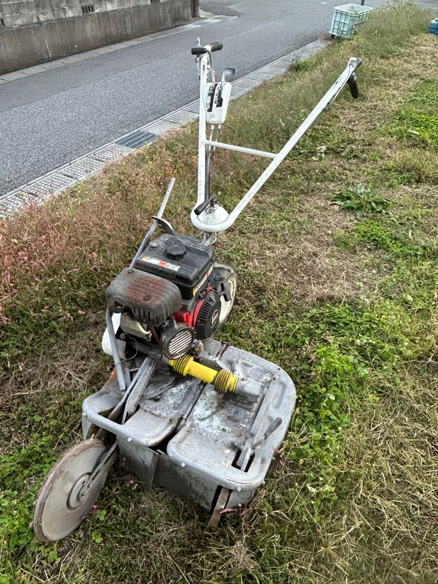 自走式草刈機 オーレック ウイングモア WM606E 平地/畦刈り 二面 自走式草刈機 オーレック ウイングモア WM606E 平地/畦刈り 二面