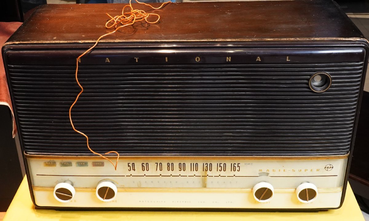 A&P 松下電器:真空管ラジオ:M680:(現状渡)電源ON ラジオ A&P 松下電器:真空管ラジオ:M680:(現状渡)電源ON ラジオ