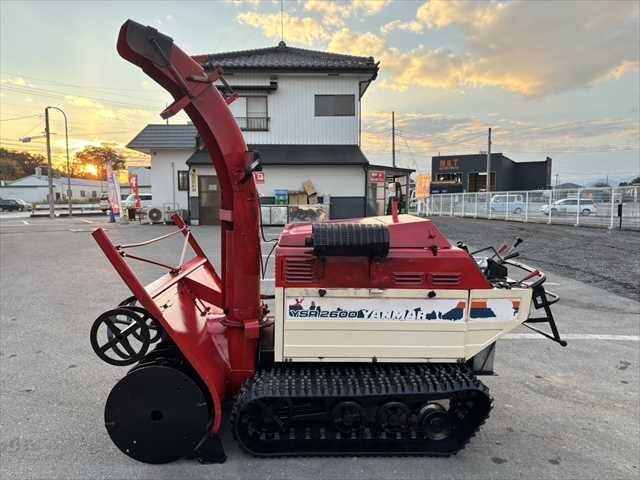 ヤンマー:YSR2600:除雪機:25馬力:3TN78:セル付:ディーゼル:栃木 ヤンマー:YSR2600:除雪機:25馬力:3TN78:セル付:ディーゼル:栃木