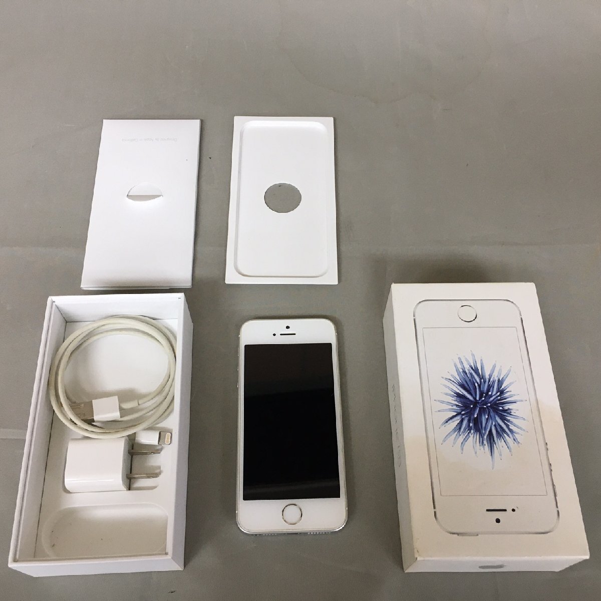 au 【SIMロックなし】MGHW3J/A iPhone 12 128GB レッド au au 【SIMロックなし】MGHW3J/A iPhone 12 128GB レッド au