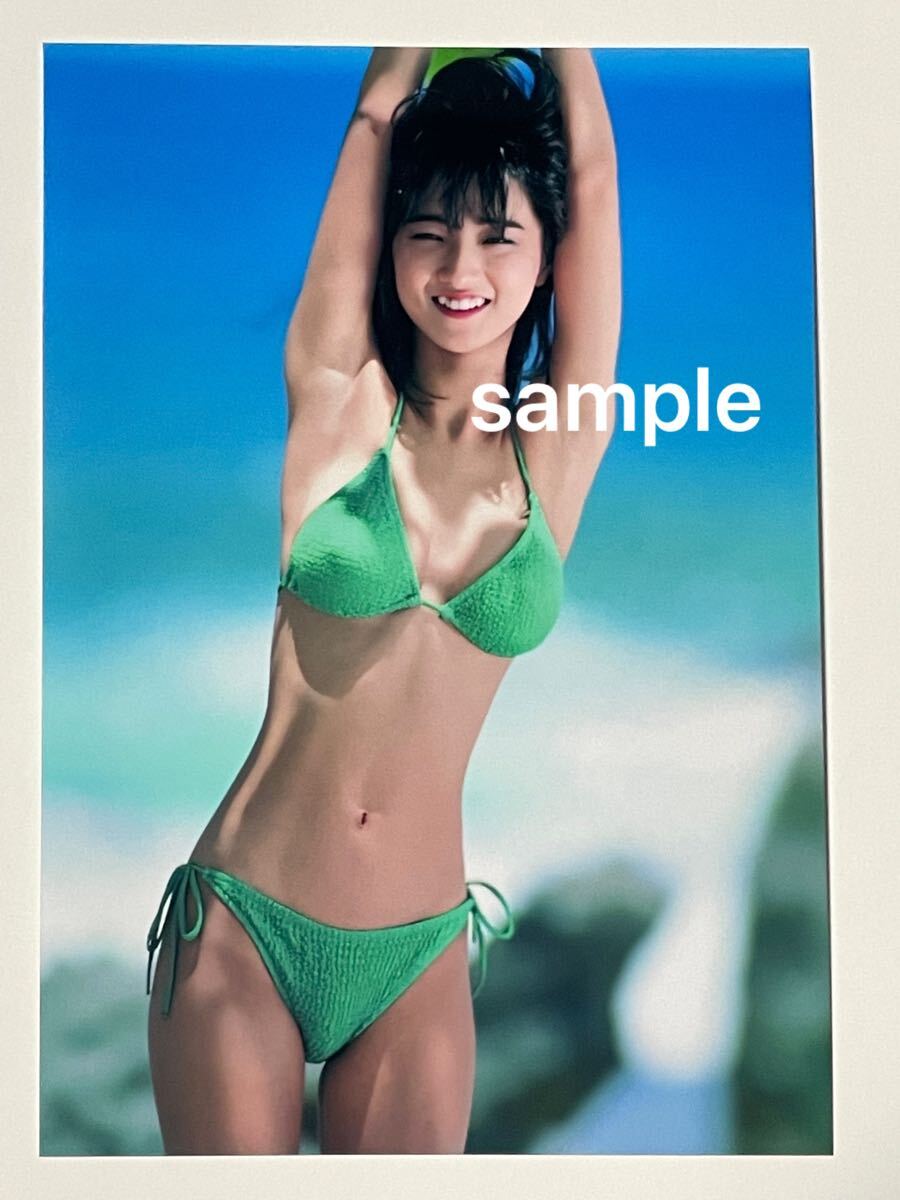 A4サイズ　ラミネート加工　ポスター　　　かわいい　女優　防水加工　美女　アイドル　可愛かずみ　歌手　美少女　3