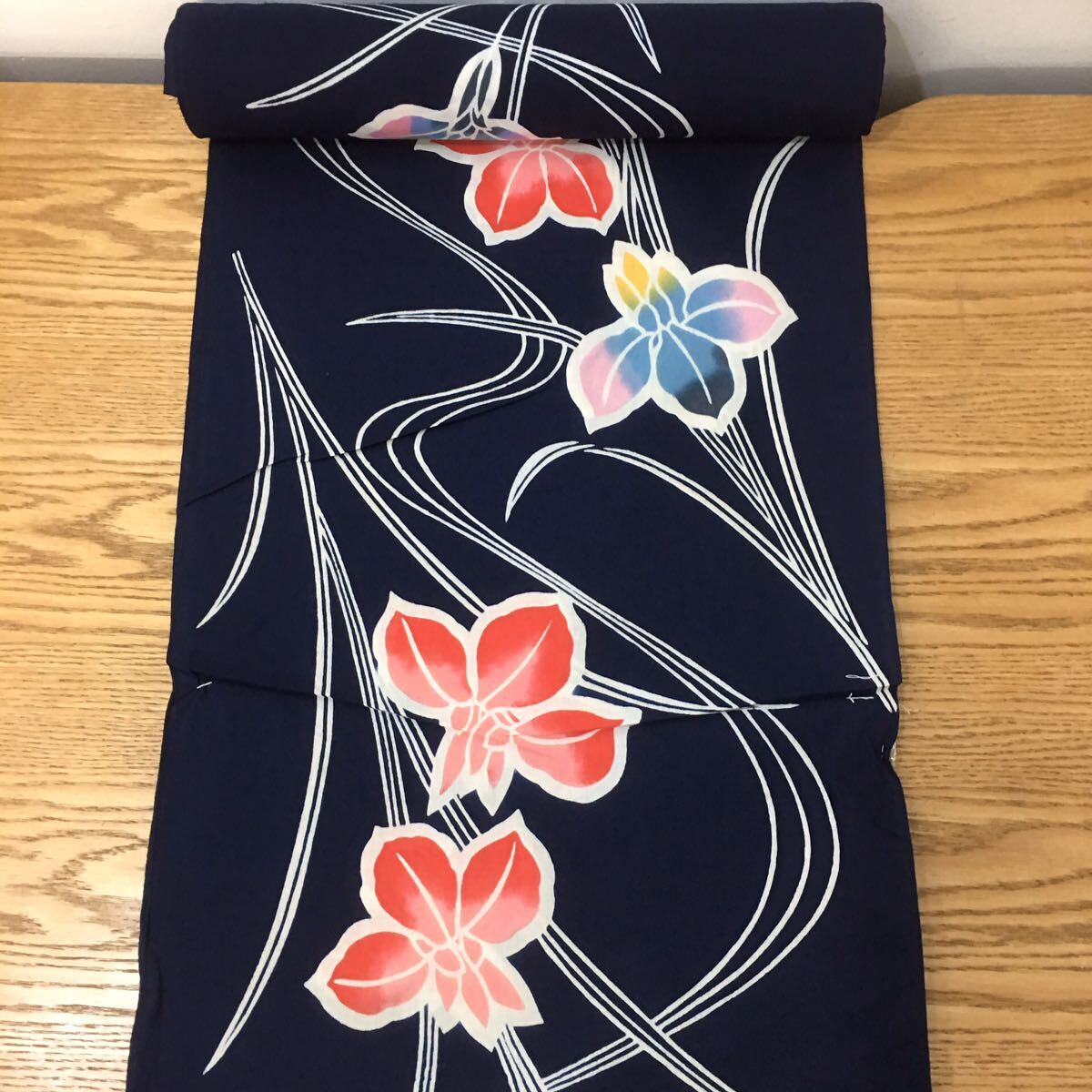 A44-24 即決 新古品 本染 ゆかた反物 紺 鳥獣戯画 未仕立て品|浴衣 A44-24 即決 新古品 本染 ゆかた反物 紺 鳥獣戯画 未仕立て品|浴衣