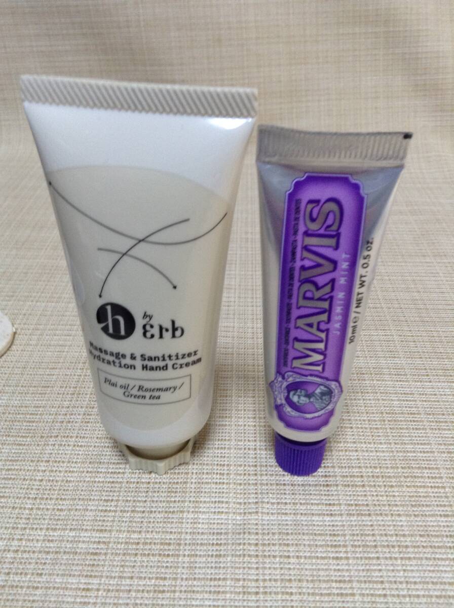 トラベルポーチセット ブルー(青) タイ ぞう,象 ジム?トンプソン THAI smooth as silk BIODEGRADABLE PACKAGING JIM THOMPSON