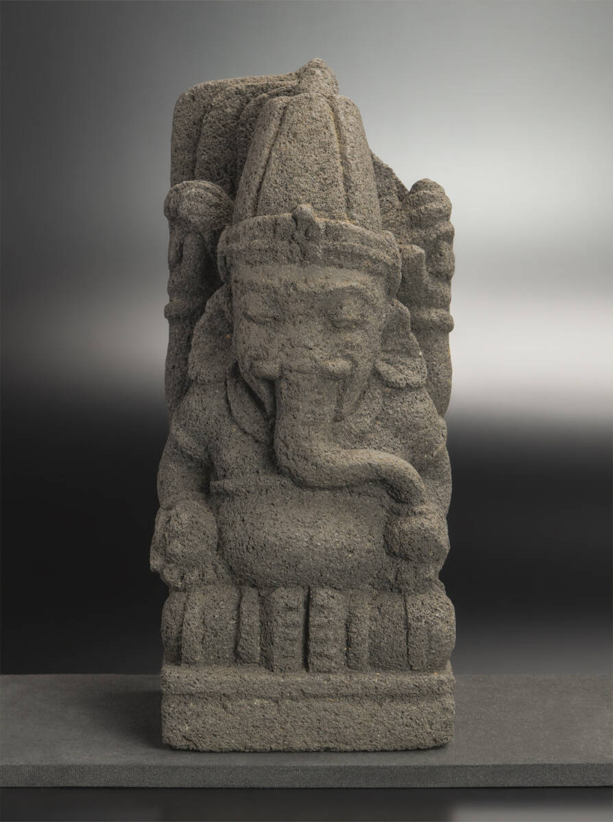 彫刻 10世紀 印度尼西亞 爪哇 安山岩象神像 共箱 仏像 インドネシア