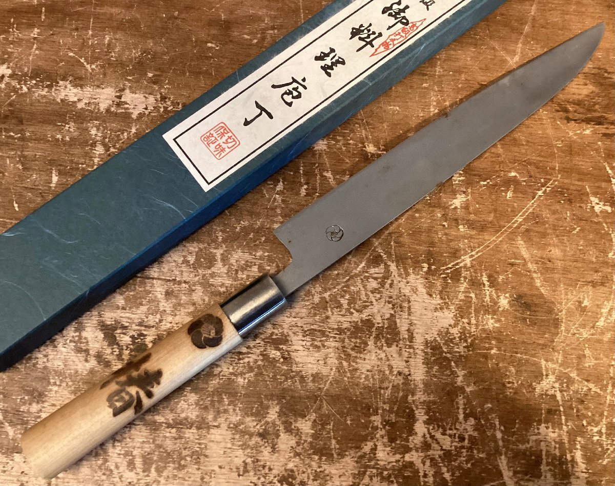 TT-3528■送料込■椿包丁 宮崎鍛冶屋 刺身包丁 刃紋 包丁 和包丁 両刃 調理 刃物 刃渡:13cm 全長:38.5cm 峰厚2ｍm 110g●未使用品/くGOら