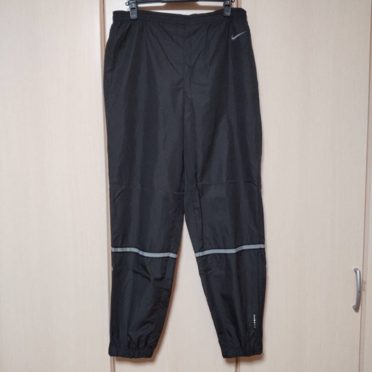 90s NIKE ナイキ 銀タグ ジョガーパンツ ナイロンパンツ 90s NIKE ナイキ 銀タグ ジョガーパンツ ナイロンパンツ