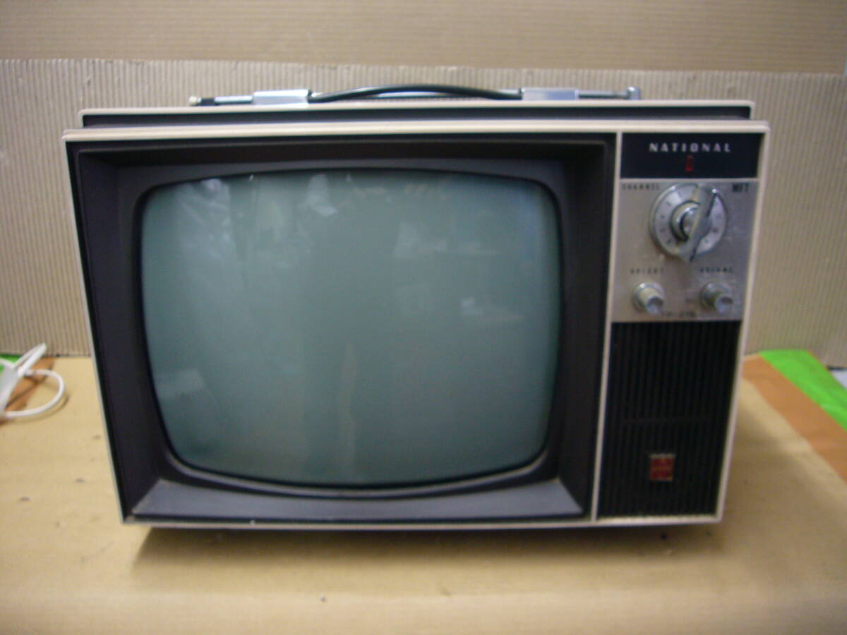 白黒テレビレトロジャンク品 白黒テレビレトロジャンク品