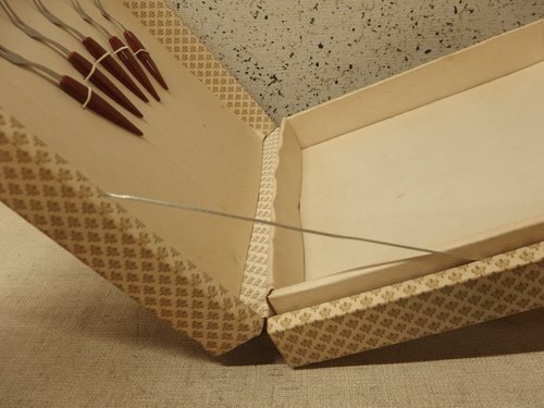 1140123w【KURATA Craft Glass 手づくり ガラスプレート】グリーン×イエロー系 ヒメフォーク5点付 箱入 クラタクラフト/未使用長期保管品_画像8