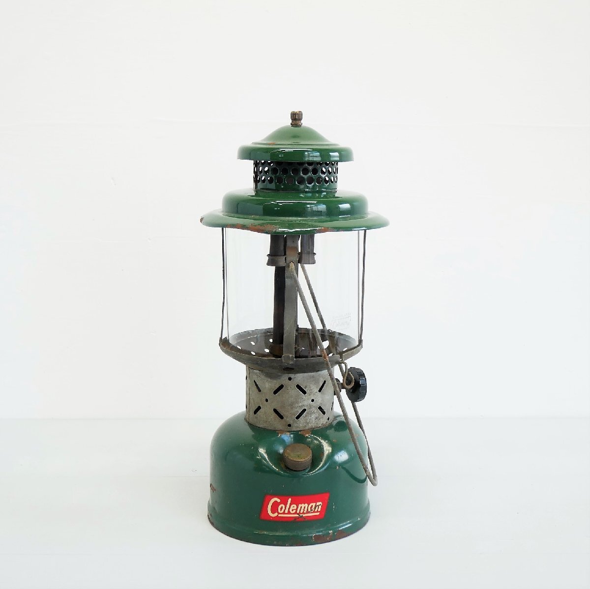 世界の アメリカ ヴィンテージ Coleman ランタン 220F【#4683】1952年1 ホワイトガソリンランタン