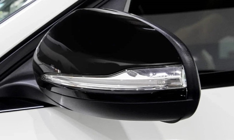 流行りのツートンカラー仕様に? ベンツ ドアミラー カバー W205 C180 C200 C220d C250 C300 C350e C450 C43 C63 セダン 右H