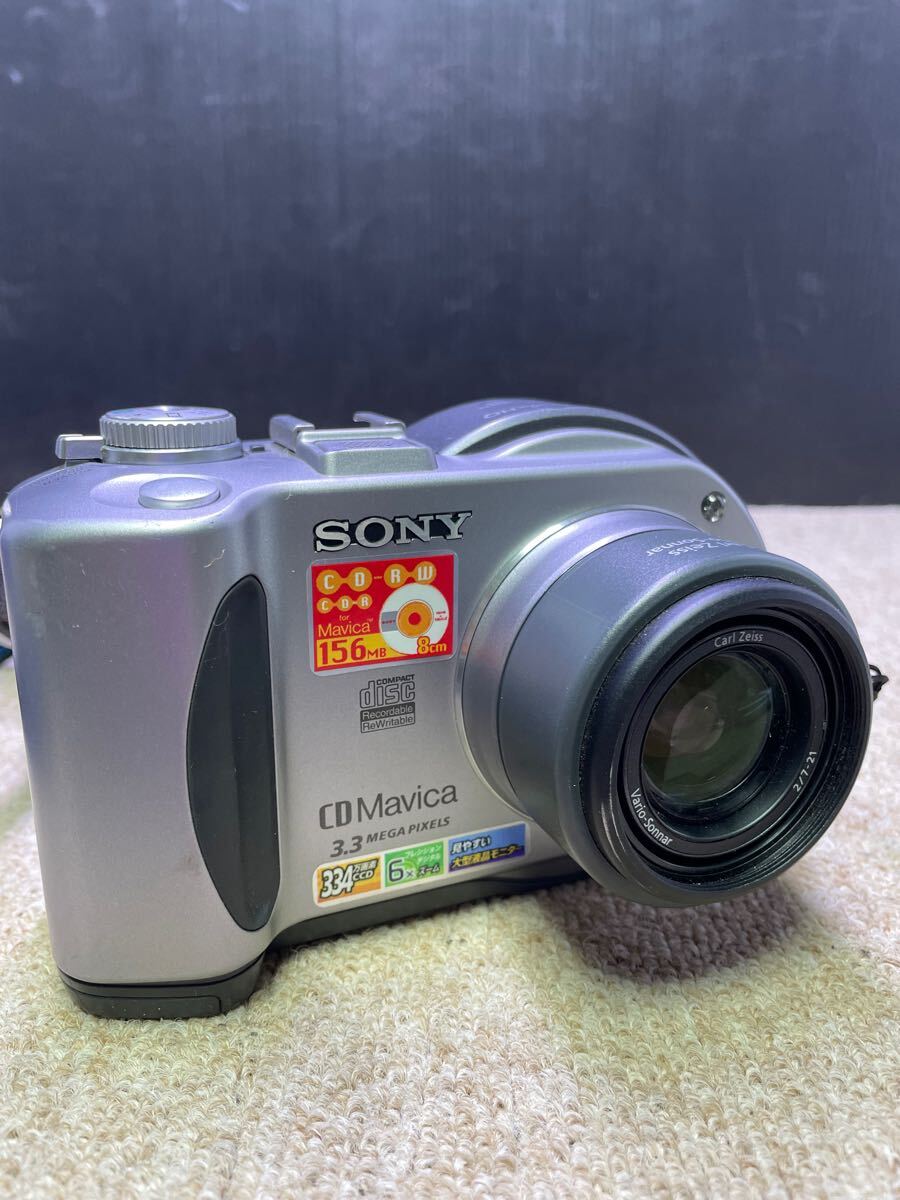 K2614 H ジャンク品 SONY ソニー デジタルスチルカメラ MVC-CD300 CD Mavica 記録メディア付き 動作未確認