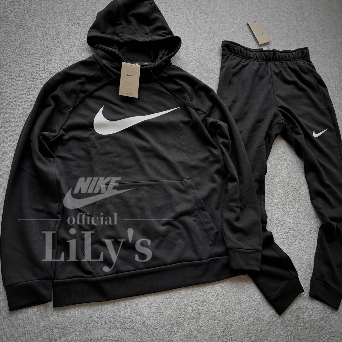 新品 ナイキ上下セットアップ Lサイズ スウォッシュ NIKE 黒白 新品 ナイキ上下セットアップ Lサイズ スウォッシュ NIKE 黒白