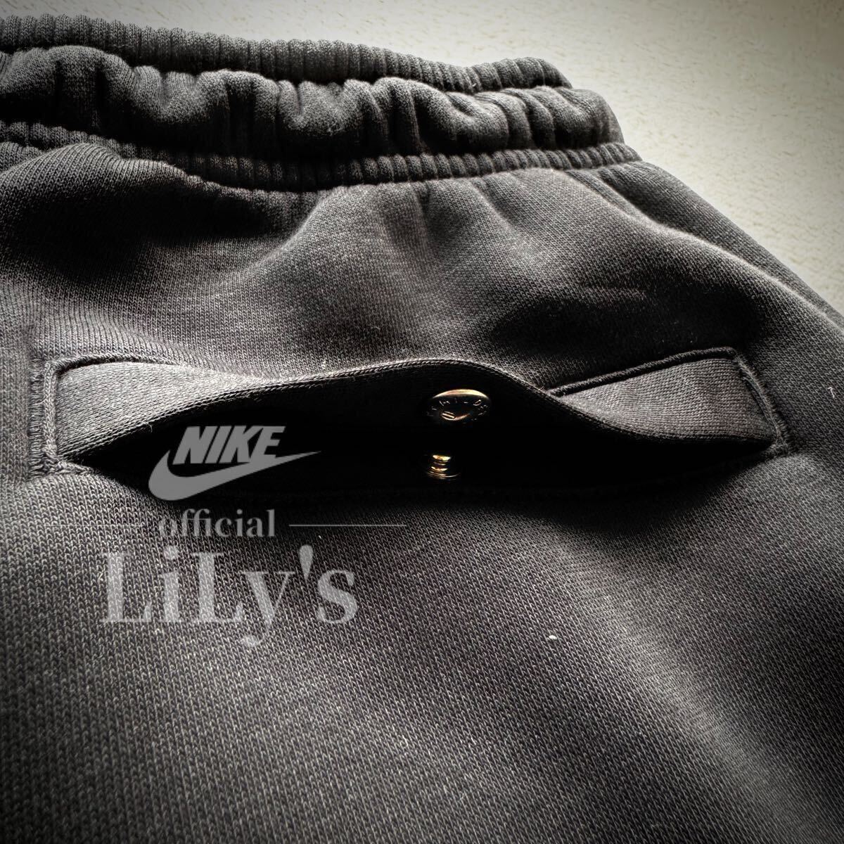 新品未使用 NIKE上下セットアップ Lサイズ 黒 オレンジ ス 新品未使用 NIKE上下セットアップ Lサイズ 黒 オレンジ ス