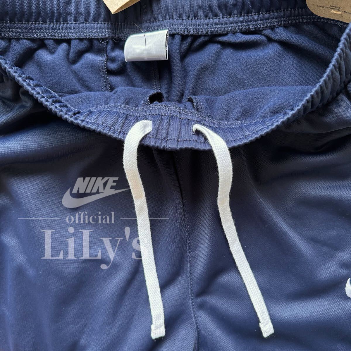 新品 NIKE上下セットアップ Sサイズ ネイビー ロゴ刺繍 新品 NIKE上下セットアップ Sサイズ ネイビー ロゴ刺繍