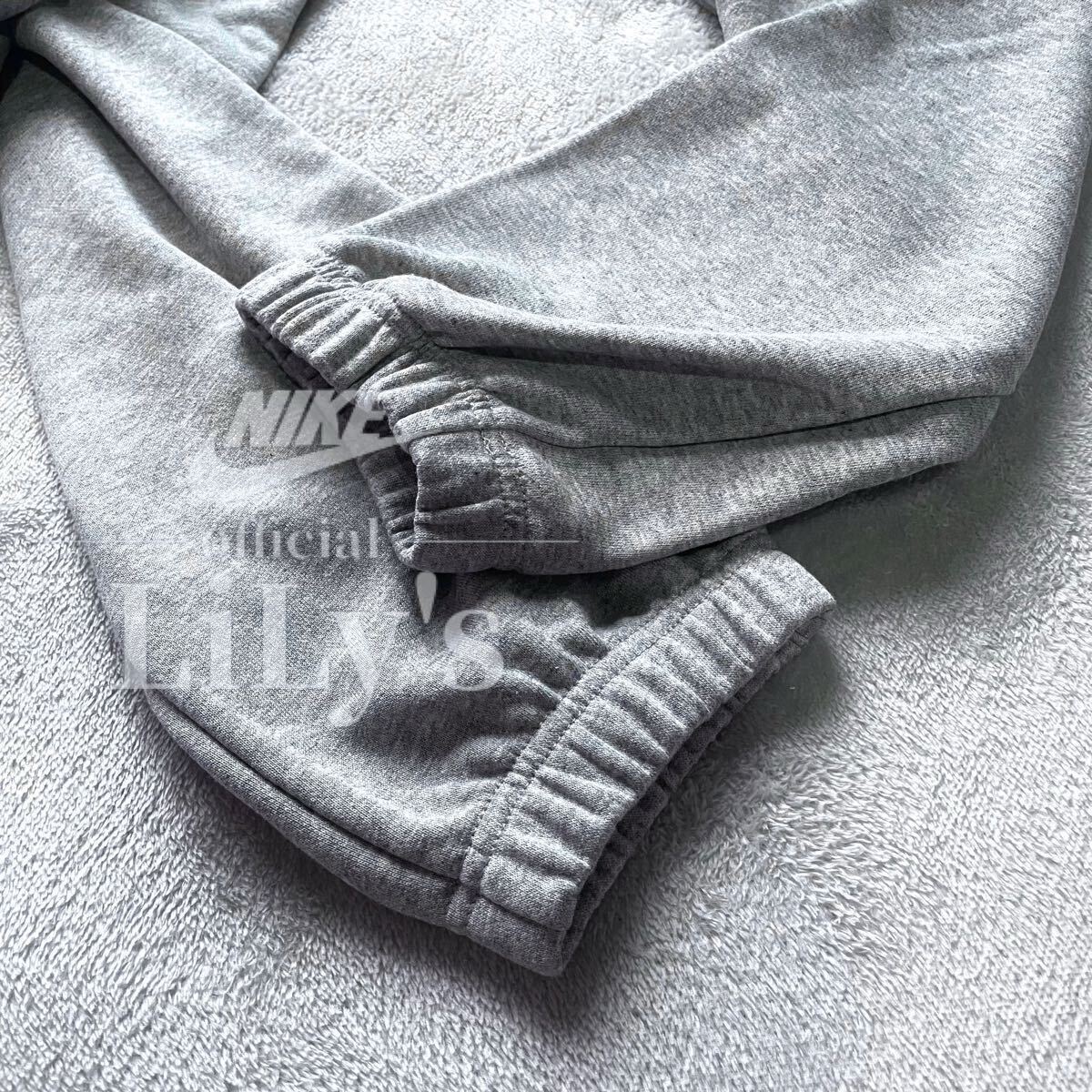 新品 NIKE上下セットアップ 上M 下S グレー 青 プルオーバー 新品 NIKE上下セットアップ 上M 下S グレー 青 プルオーバー