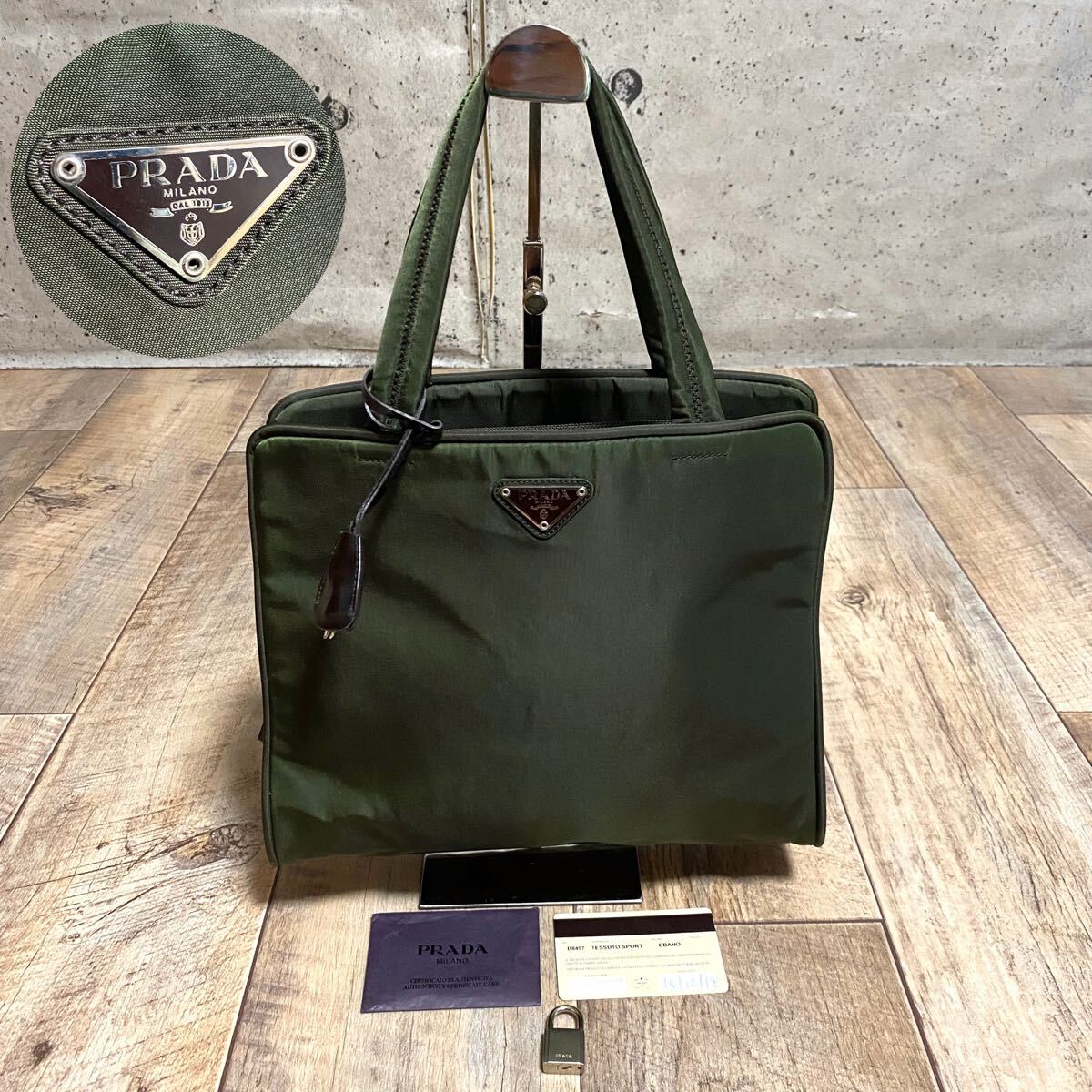 正規品 PRADA プラダ テスートナイロン ハンドバッグ 三角ロゴ 正規品 PRADA プラダ テスートナイロン ハンドバッグ 三角ロゴ
