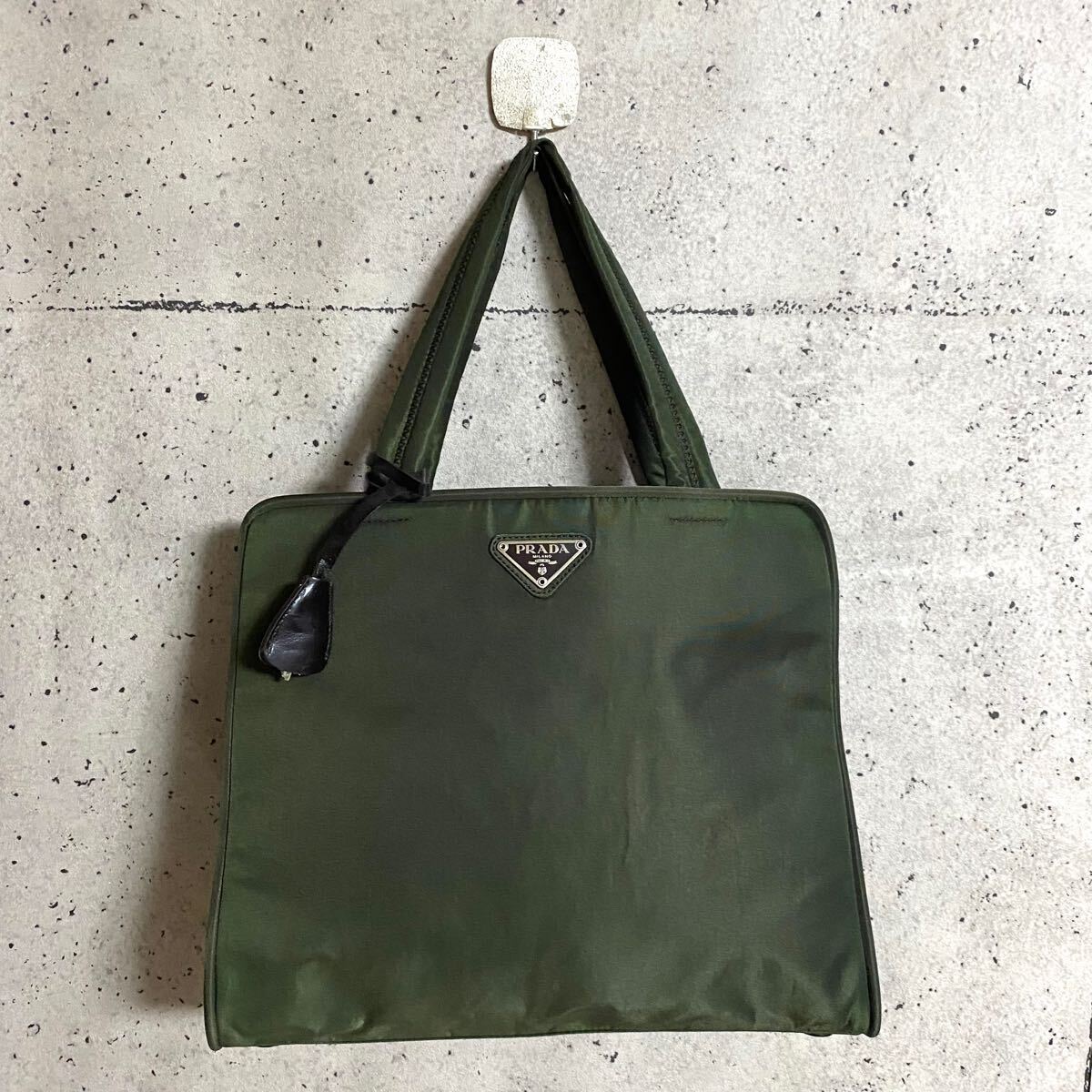 正規品 PRADA プラダ テスートナイロン ハンドバッグ 三角ロゴ 正規品 PRADA プラダ テスートナイロン ハンドバッグ 三角ロゴ