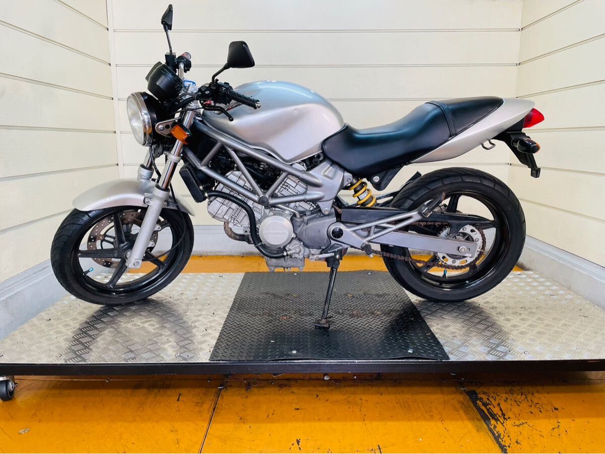 16821km ☆始動動画あり☆ ホンダ VTR250 MC33 中型 ホンダ 16821km ☆始動動画あり☆ ホンダ VTR250 MC33 中型 ホンダ