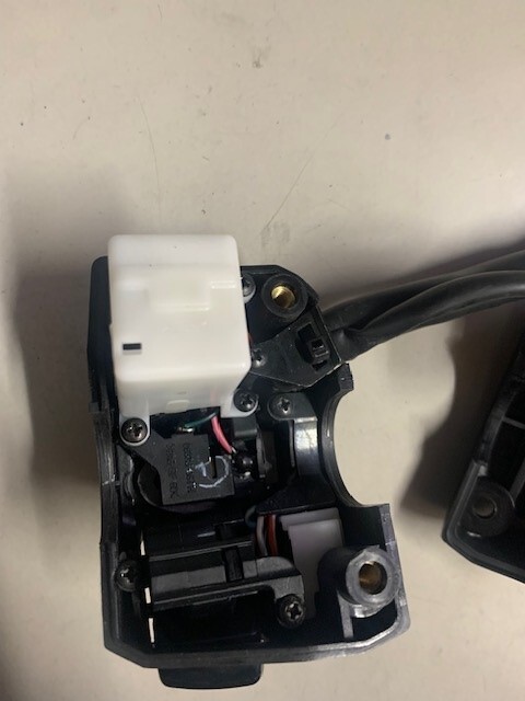 NC750L教習車 RC67-1000 外し純正ハンドルスイッチ左スイッチボックス ウィンカースイッチ 35200-MGS-D11|ハンドル NC750L教習車 RC67-1000 外し純正ハンドルスイッチ左スイッチボックス ウィンカースイッチ 35200-MGS-D11|ハンドル