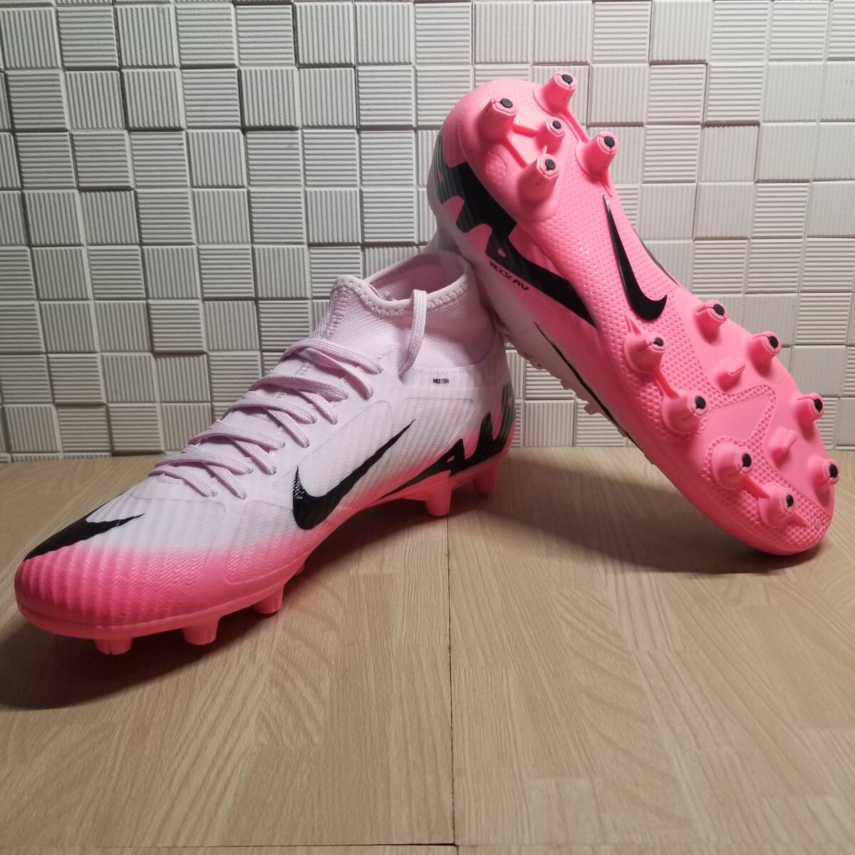 送料無料・新品未使用 ナイキ NIKE サッカースパイク シューズ 送料無料・新品未使用 ナイキ NIKE サッカースパイク シューズ