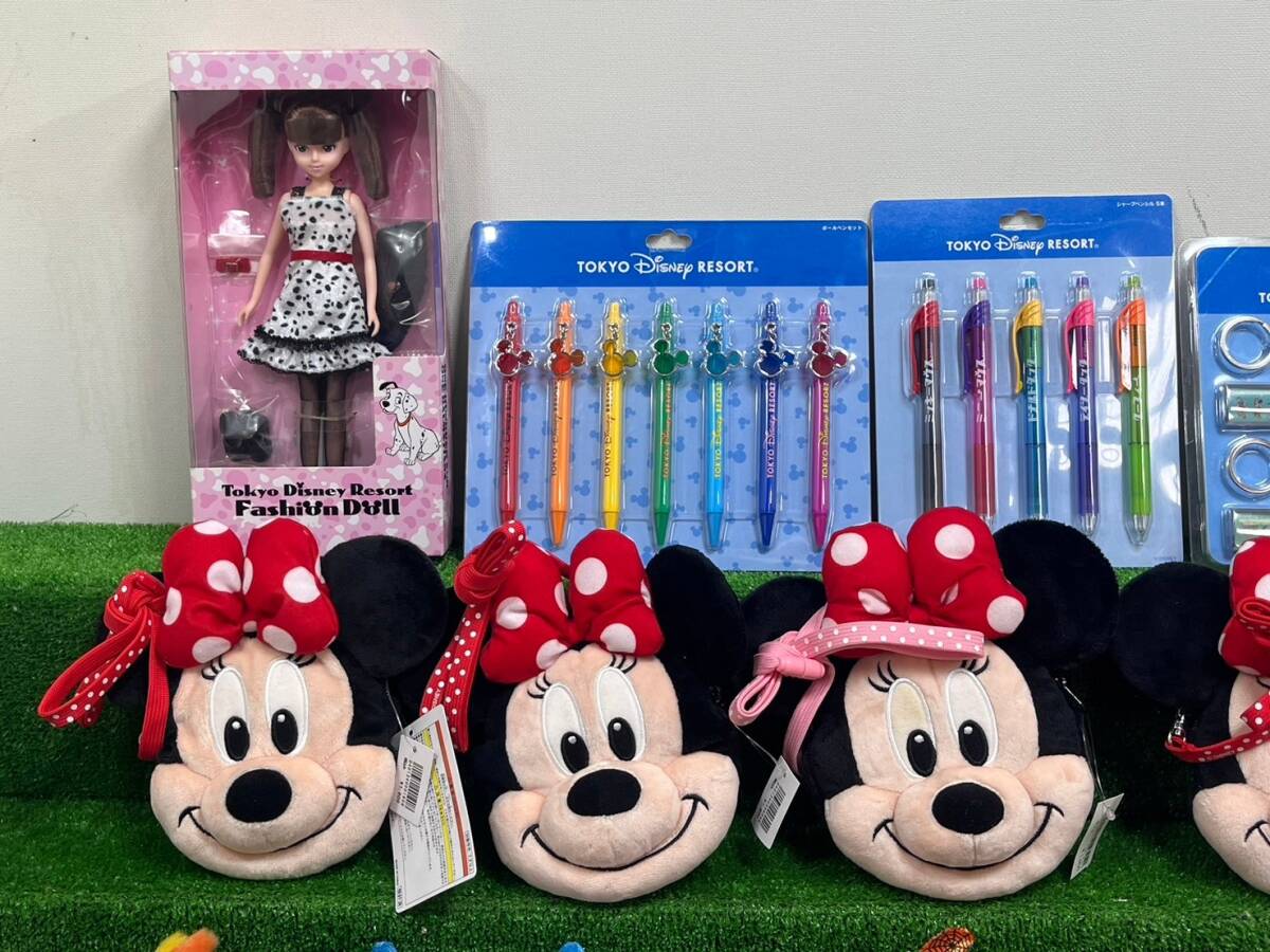 ディズニー ぬいぐるみバッジ パスケース 13個セット まとめ売り ディズニー ぬいぐるみバッジ パスケース 13個セット まとめ売り