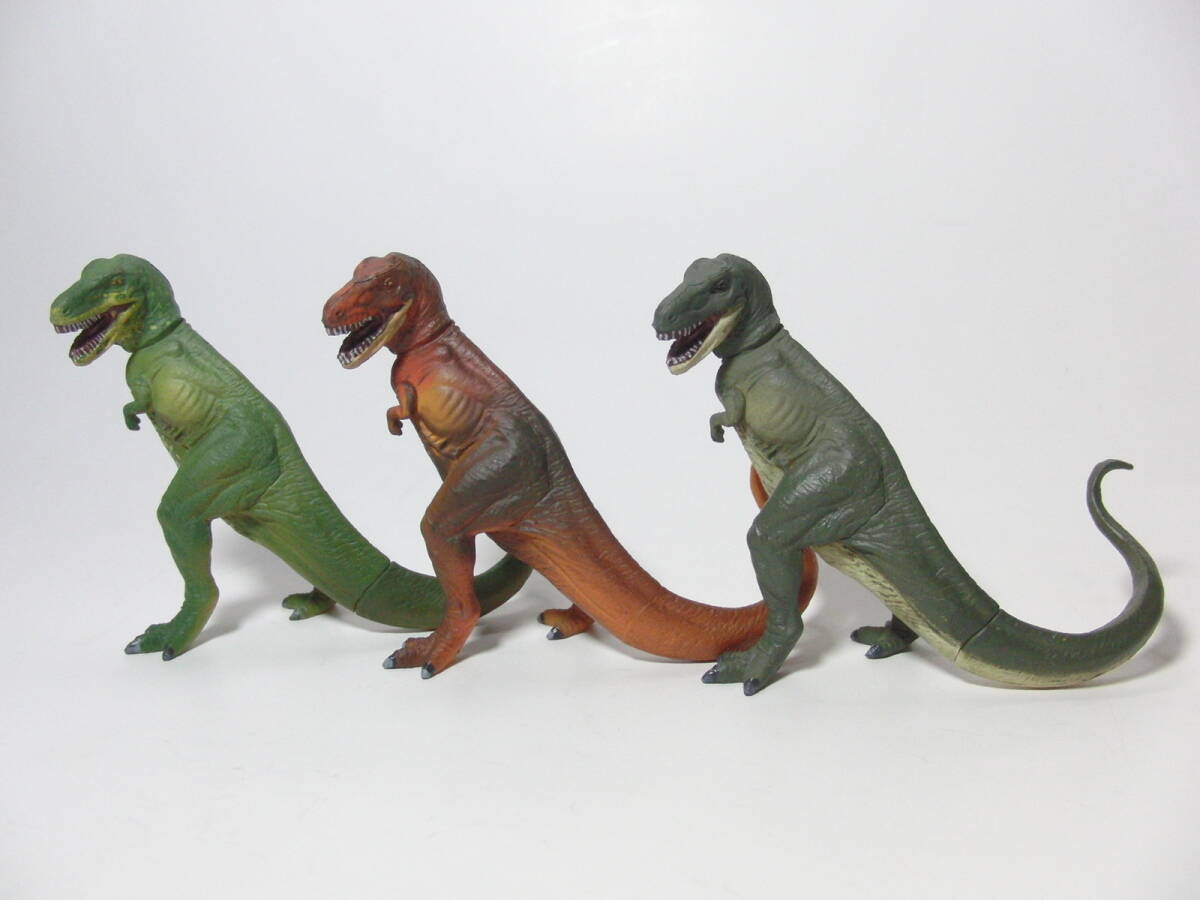 ☆チョコラザウルス3 シークレット SP ティラノサウルス（旧復元） 彩色違い3種 ダイノテイルズ 海洋堂です。_画像3