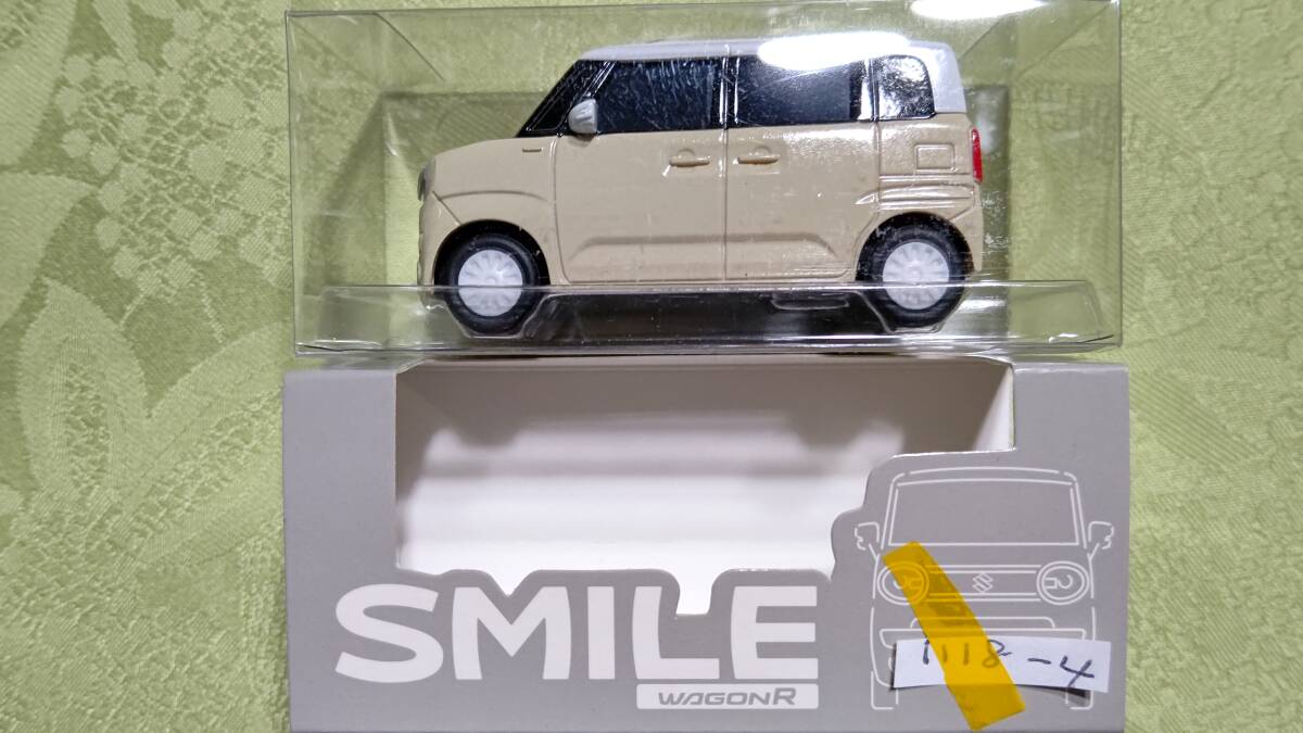 1118-4 非売品 プルバックカー スズキ ワゴンＲ スマイル ベージュ×ホワイト ２トンカラー_画像1