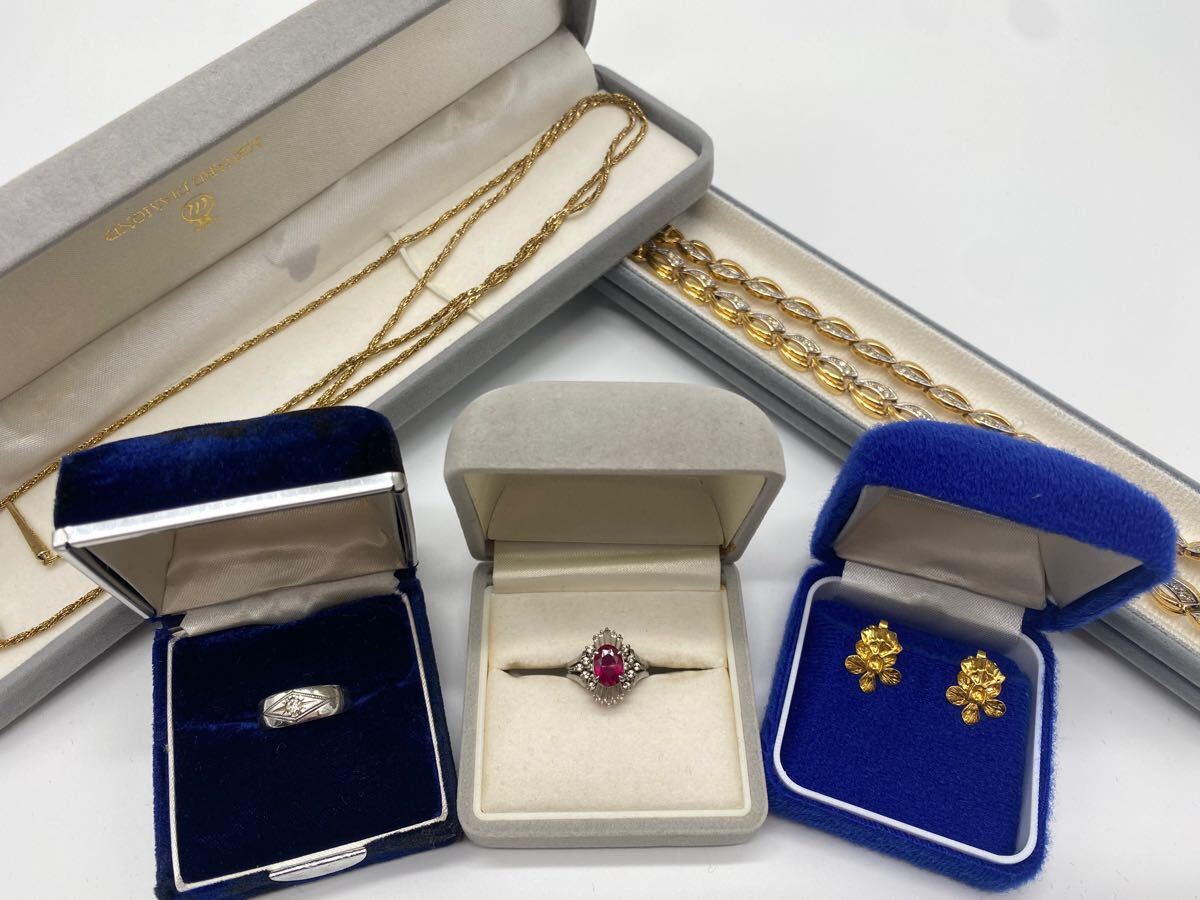前*栞様 ◎⑦ 遺品整理 生前整理 アクセサリー まとめ 指輪 ネックレス イヤ 前*栞様 ◎⑦ 遺品整理生前整理アクセサリーまとめ指輪