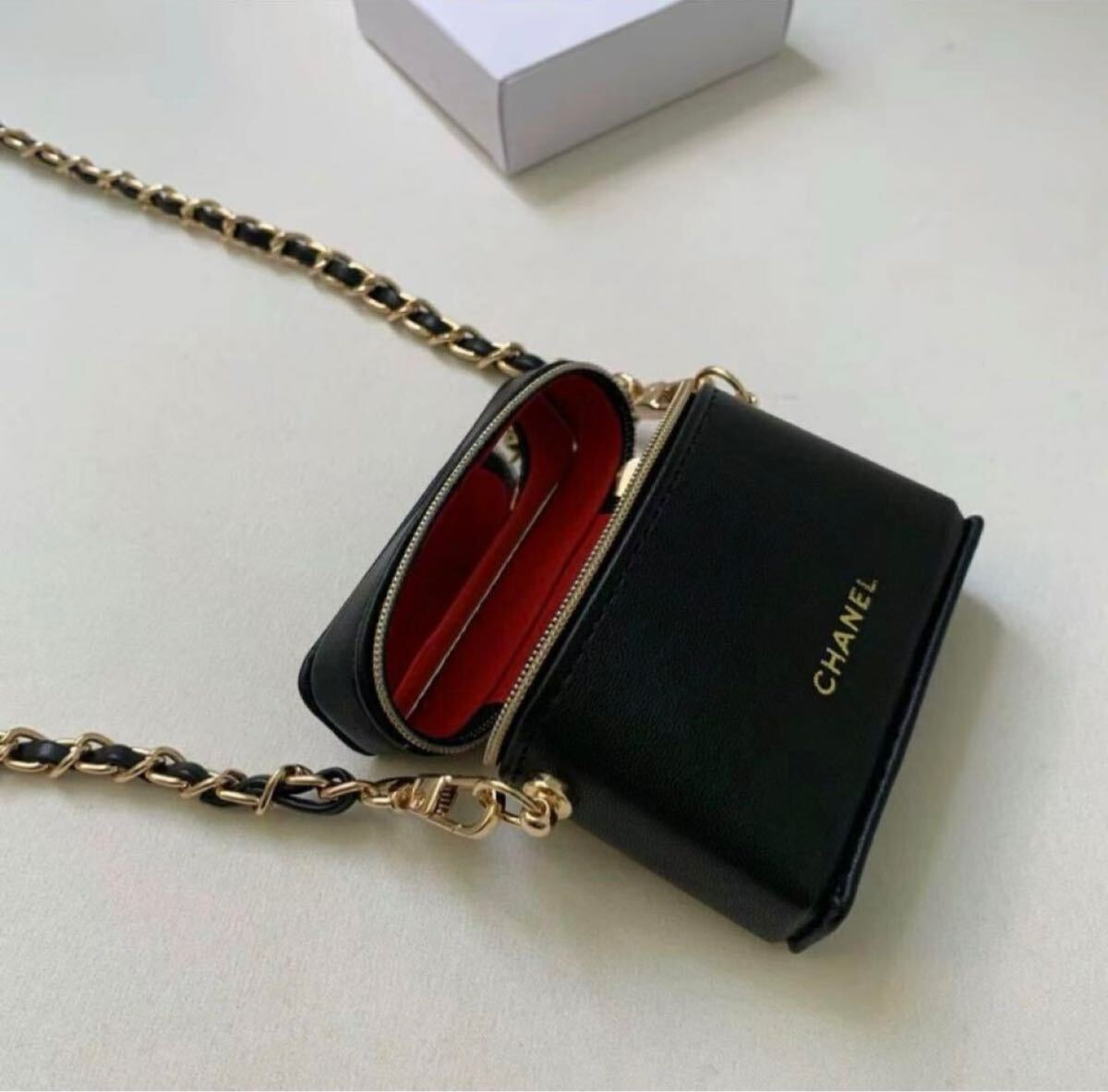 チェーン・箱付CHANELルージュアリュールヴェルヴェトの チェーン・箱付CHANELルージュアリュールヴェルヴェトの