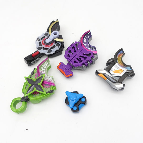 ★ バンダイ 仮面ライダーギーツ レイズバックルセット (0220505845)