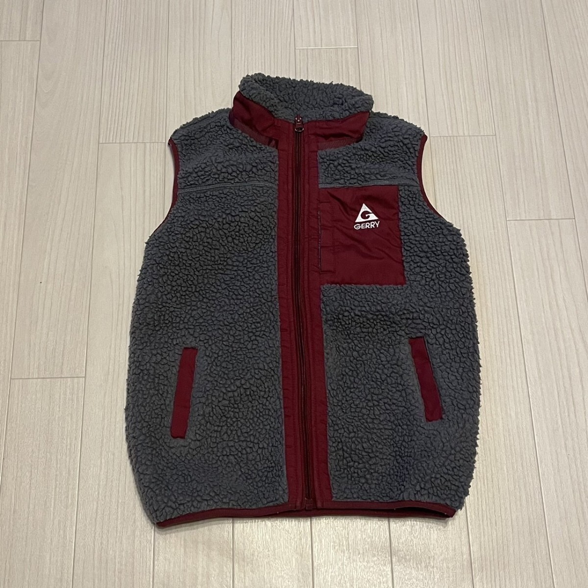 GERRY ジェリー ボア フリース ベスト バイカラー ロゴ 刺繍 キッズ　サイズ140 ボアベスト