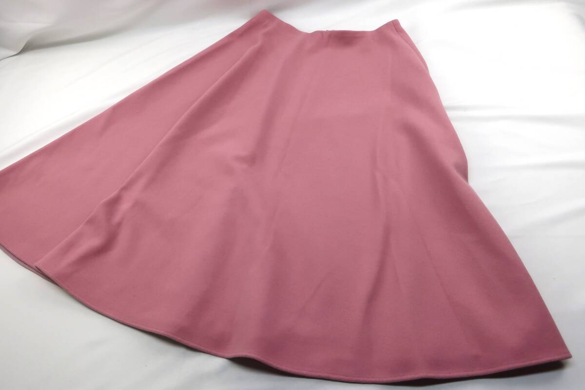 【送900円】4682　QUEENSCOURT　クイーンズコート　フレアスカート　ロング丈　ピンク　4　バックジッパー　ストレッチ有